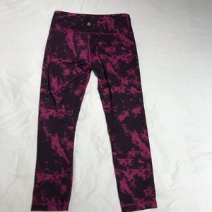 Lululemon shibori wunder under magenta cropped